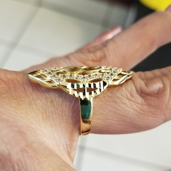 Ring - Picture 4 of 5